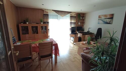 Foto - 3-Zimmer-Hochparterre-Wohnung (ca. 74m²) mit Garage
