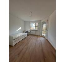 Neu sanierte 4-Zimmer-Wohnung in München-Sendling