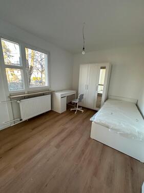Foto - 4 Zimmer Erdgeschoßwohnung in München