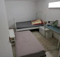 teilmöbilierte 1 Zimmer Einliegerwohnung im Souterrain - Fellbach Oeffingen