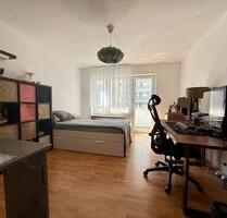 Gemütliche Wohnung in Schwabing zur Untermiete (2 Monate) - München Schwabing-Freimann