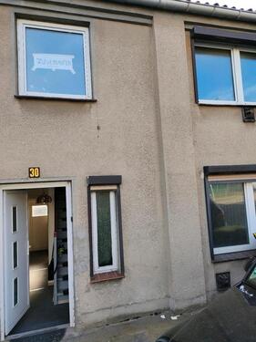 Foto - Reihenmittelhaus - 80.000,00&nbsp;EUR Kaufpreis, ca.&nbsp; 85,00&nbsp;m&sup2;