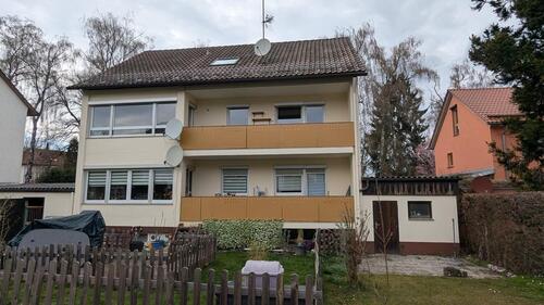 Foto - Gepflegte 3,5-Zimmer-Wohnung mit Gartenanteil und Garage