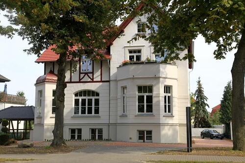 Foto - Stilvolle DG-Wohnung mit Loftcharakter und großer Terrasse