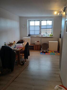 Foto - 2 Zimmer Dachgeschosswohnung - 450,00 EUR Kaltmiete,