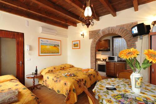 Foto - 16 Zimmer Einfamilienhaus in München