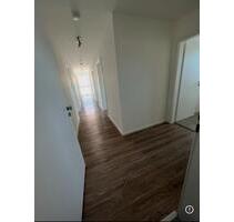 Schöne helle 4 Zimmerwohnung - 1.100,00&nbsp;EUR Kaltmiete, ca.&nbsp; 100,00&nbsp;m&sup2; in Schleswig (PLZ: 24837)