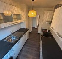 Familien aufgepasst ETW beste Lage von Hattersheim am Schwimmbad - Hattersheim am Main