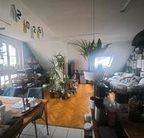 Traumwohnung in Leipzig-Gohlis am Auwald Dachgeschoss Einbauküche