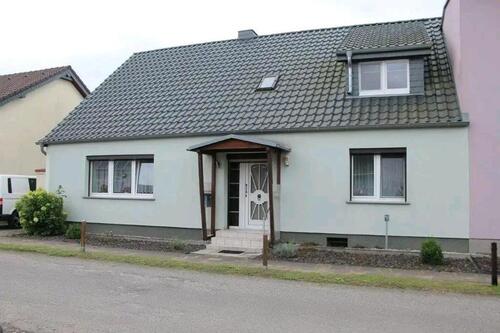 Foto - Haus zu verkaufen in Ribbeck - 185.000,00&nbsp;EUR Kaufpreis, ca.&nbsp; 130,00&nbsp;m&sup2;