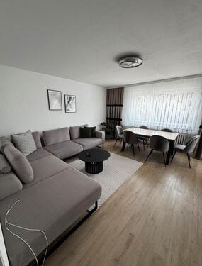 Foto - Großzügige helle 4-Zimmer Wohnung