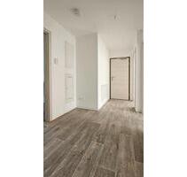 Hochwertig sanierte Wohnung mit Stellplatz zu vermieten - Zwickau Zwickau-West