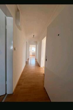 Foto - 1 zimmer sofort verfügbar - 550,00 EUR Kaltmiete, ca.  92,00 m²