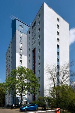Foto - Wohnung mit Boden und Einbauküche am Klinikum EG Wohnung 1