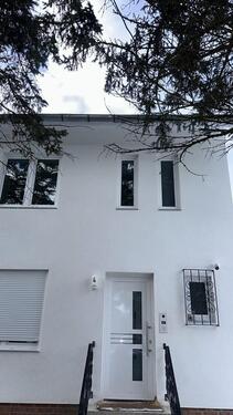 Foto - Möbliertes Zimmer in frisch saniertem Objekt in Hannover-Misburg,