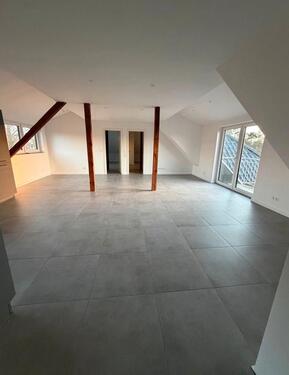 Foto - 4 Zimmer Dachgeschoßwohnung zur Miete in Neustadt am Rübenberge