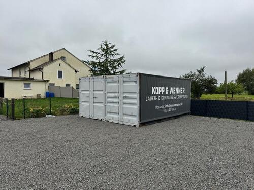 Foto - Vermietung Lagerräume - Garage - Selfstorage - großer Parkplatz