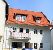 Gewerberäume in zentraler Lage - 550,00&nbsp;EUR Kaltmiete, ca.&nbsp; 89,01&nbsp;m&sup2; in Pößneck (PLZ: 07381)