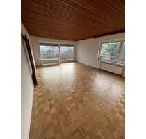 4 Zimmer Wohnung in Roßdorf - 1.200,00&nbsp;EUR Kaltmiete, ca.&nbsp; 112,70&nbsp;m&sup2; in Roßdorf (PLZ: 64380)