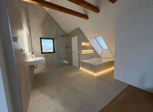 Foto - Luxuriöse DG-Wohnung (Neubau) mit weitem Blick