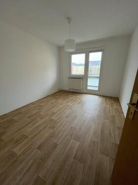 Foto - 4 Zimmer! Innenstadt! Balkon! - 509,00&nbsp;EUR Kaltmiete, ca.&nbsp; 74,85&nbsp;m&sup2;