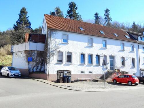 Foto - Wohnung 4ZKB, 130 qm mit großem Balkon u. Küche in KL-Erfenbach