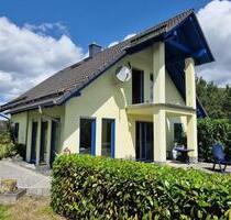 SCHICKES EINFAMILIENHAUS MIT EINLIEGERWOHNUNG - provisionsfrei - Herdorf