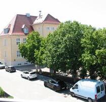 Charmante 3-Zimmer Dachgeschosswohnung mit Balkon in Neuenburg - Neuenburg am Rhein