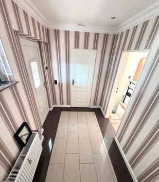Foto - Großzügige 4 Zimmer Wohnung mit Keller & Pool