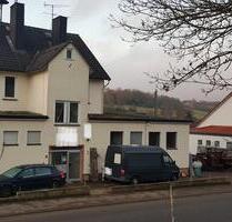 Haus der 1000 Möglichkeiten, Altes Schulhaus, Wohnen und Arbeiten - Ulrichstein