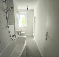 Dreiraumwohnung mit Balkon in grüner Umgebung - Merseburg