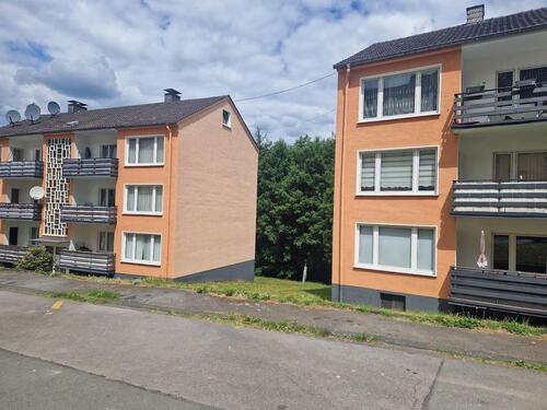 Foto - PKW-Stellplatz vor Ihrer Haustür *Werdohl-Eveking*