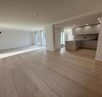 Souterrainwohnung mit Terrasse – inkl. Einbauküche Stellplatz - Waldershof