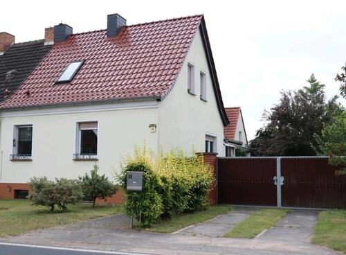 Foto - Haus Wohnhaus 180qm mit Garten, Garage idyllische Lage