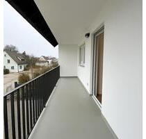 Moderne, kernsanierte Wohnung, Balkon, Küche WM, Uniklinik Neusäß
