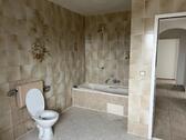 Foto - 4,5 Zimmer Wohnung Küche Bad m Wanne u Dusche