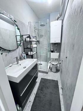 Foto - Helle 3-Zimmer-Wohnung (80 m2) mit Balkon & Essküche