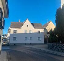 Vollvermietete 2 Familienhaus - 275.000,00&nbsp;EUR Kaufpreis, ca.&nbsp; 170,00&nbsp;m&sup2; in Dornburg (PLZ: 65599)