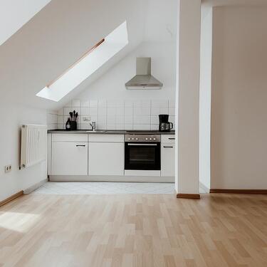 Foto - Großzügige Dachgeschoss-Wohnung mit Balkon