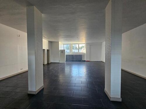 Foto - Große Gewerbefläche in Duisburg-Neudorf