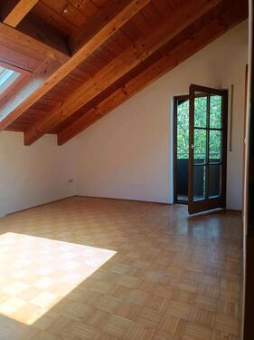Foto - Charmante Maisonettewohnung in Saaldorf mit zwei Balkonen& Garage