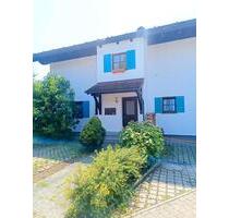 Charmante Maisonettewohnung in Saaldorf mit zwei Balkonen& Garage - Saaldorf-Surheim