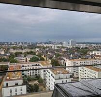 Uneingeschränkte Fernsicht in Südlage mit 3 Zimmern und Loggia - Frankfurt am Main Gallus