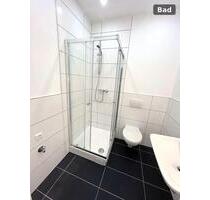 Frisch renovierte zentrale 4-Zimmer-Wohnung - 70 QM 4 Zimmer - Freital