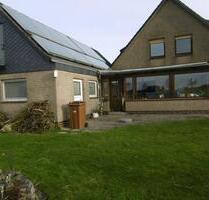 Großes Einfamilienhaus mit Gewerbemöglichkeiten in Syke-Heiligenf