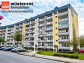 Foto - MIT BALKON UND KELLERRAUM: RENOVIERTE UND HELLE DREI-RAUM-WOHNUNG