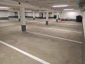 Foto - Tiefgaragenstellplatz bis 2,10m Höhe mit Autoaufzug in Fuhlsbüttel zu vermieten