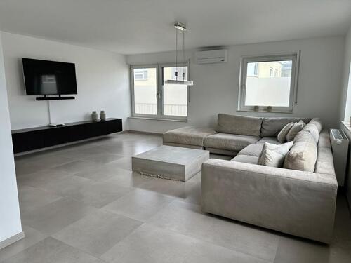 Foto - Moderne 4-Zimmer Maisonette Wohnung mit Balkon – Frisch Renoviert
