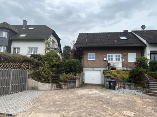Foto - Günstiges, gepflegtes 4,5-Zimmer-Einfamilienhaus in Burscheid