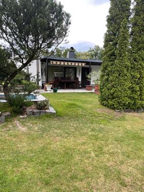 Foto - Großer, liebevoll gepflegter Garten in ruhiger Lage